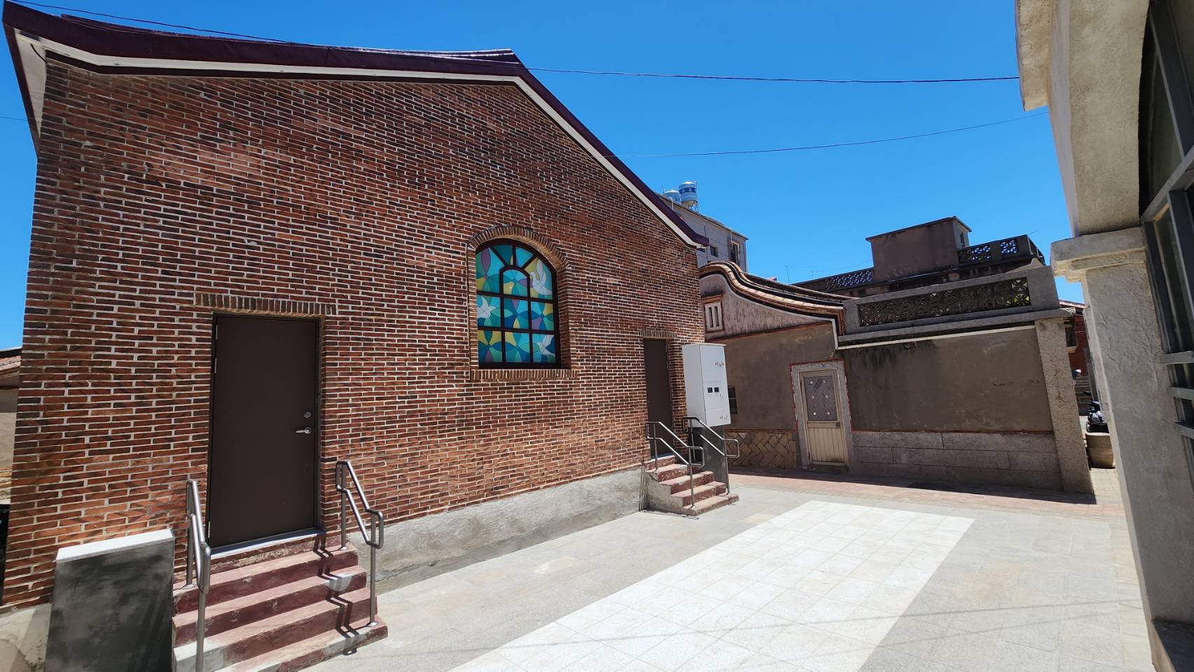 金門縣歷史建築沙美基督長老教會修復及再利用 49 沙美基督長老教會 彩色玻璃窗